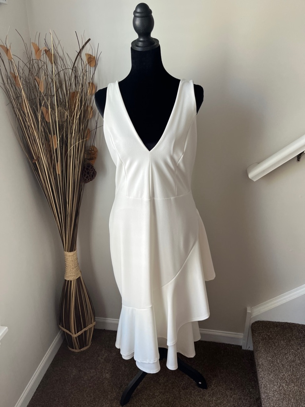 Lulu's White V-Neck Midi Dress